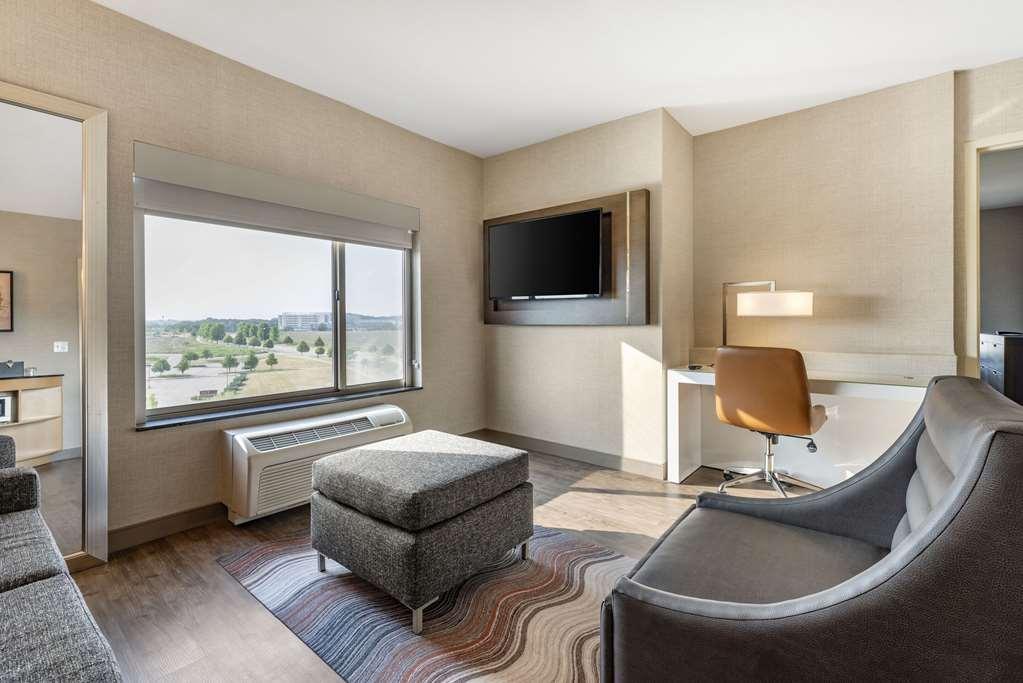 Cambria East 3*