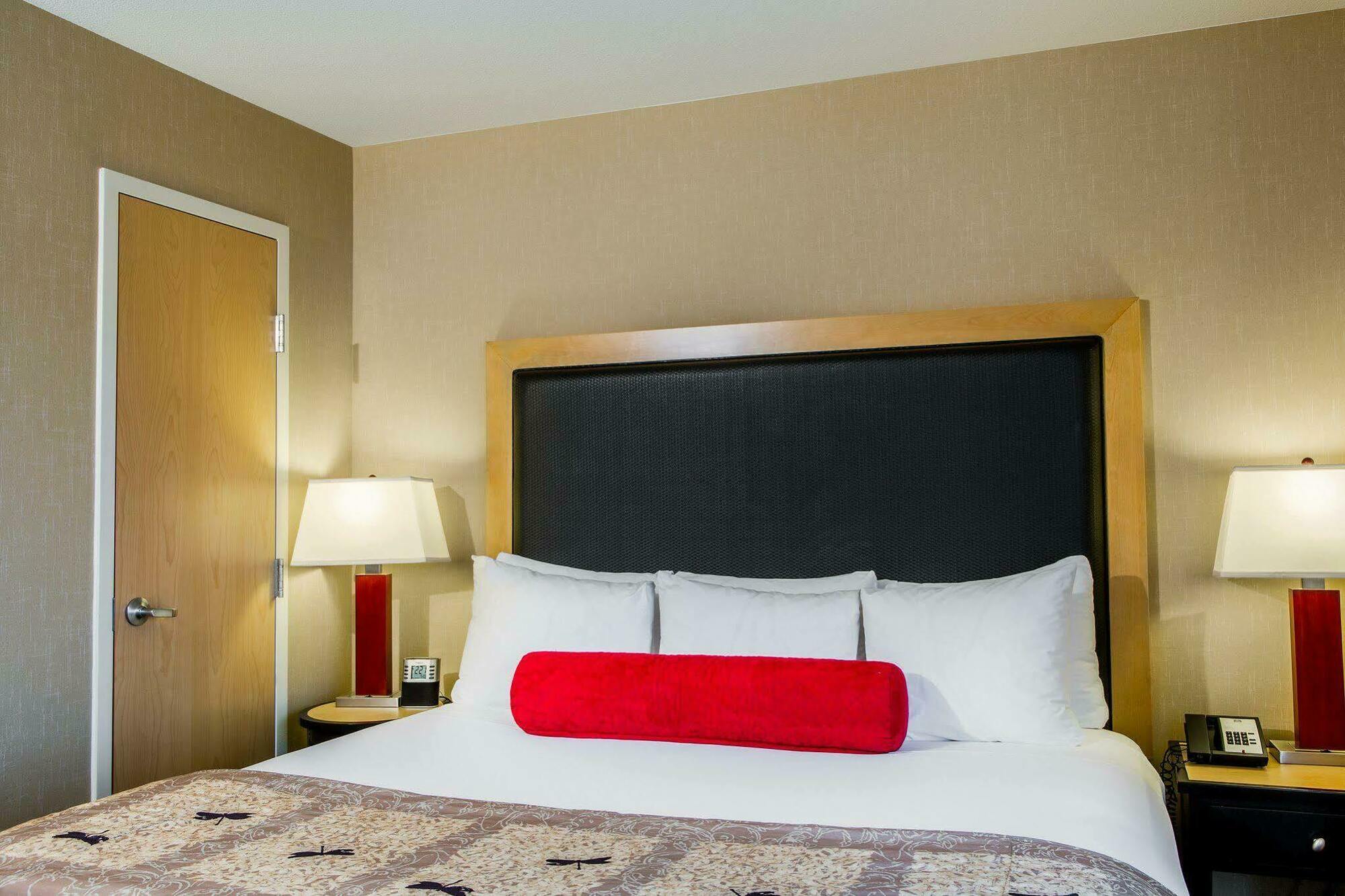 Cambria East 3*