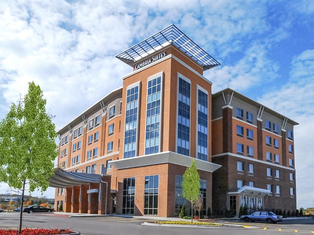 Hotel Cambria East Madison