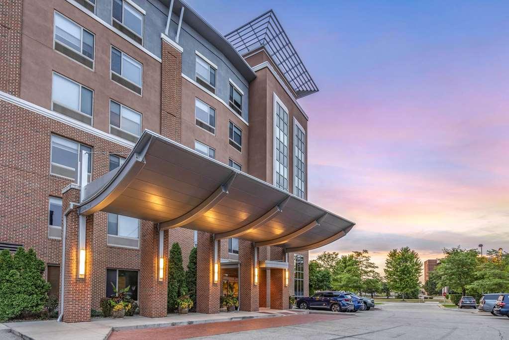 Hotel Cambria East Madison