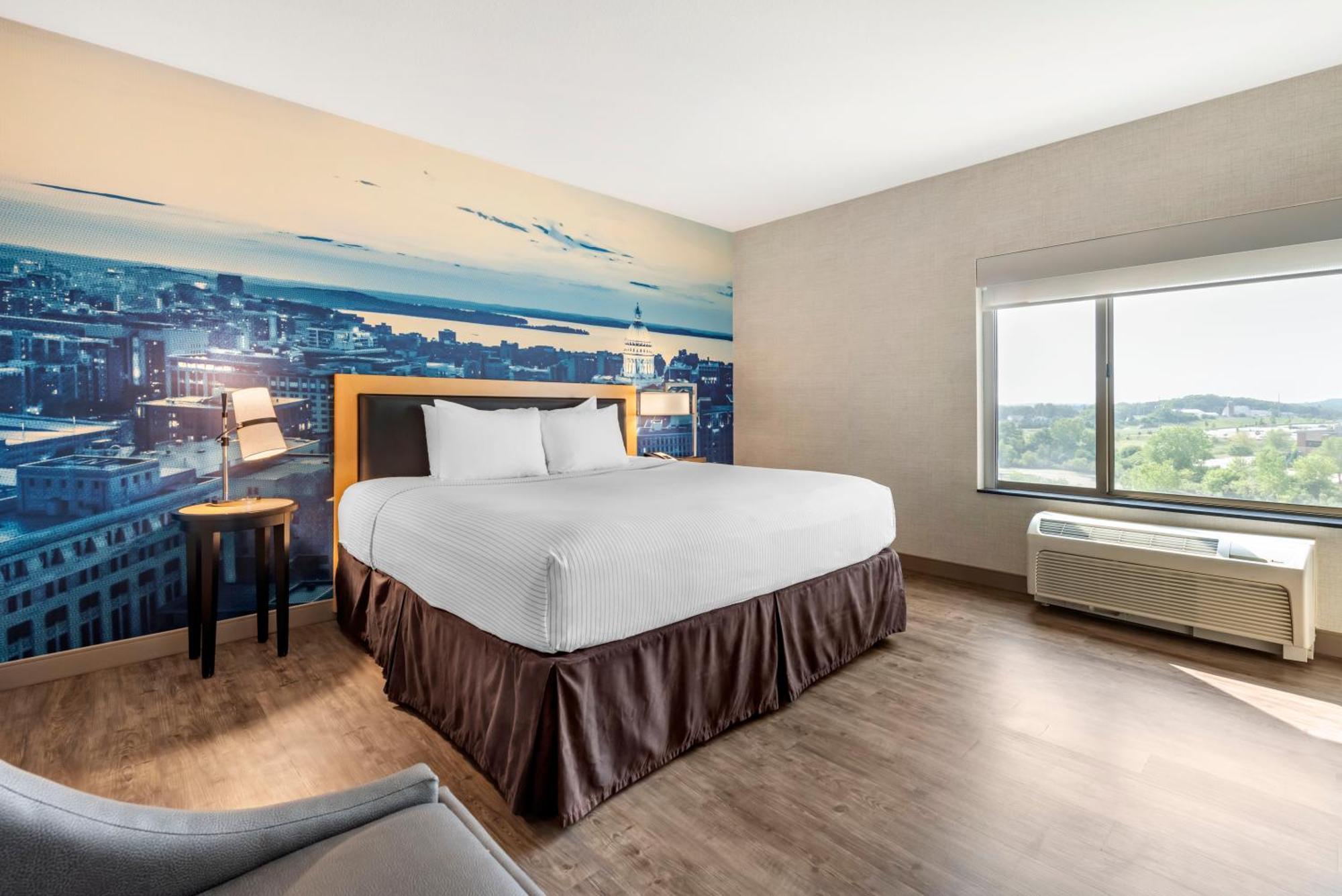 Cambria East 3* Madison