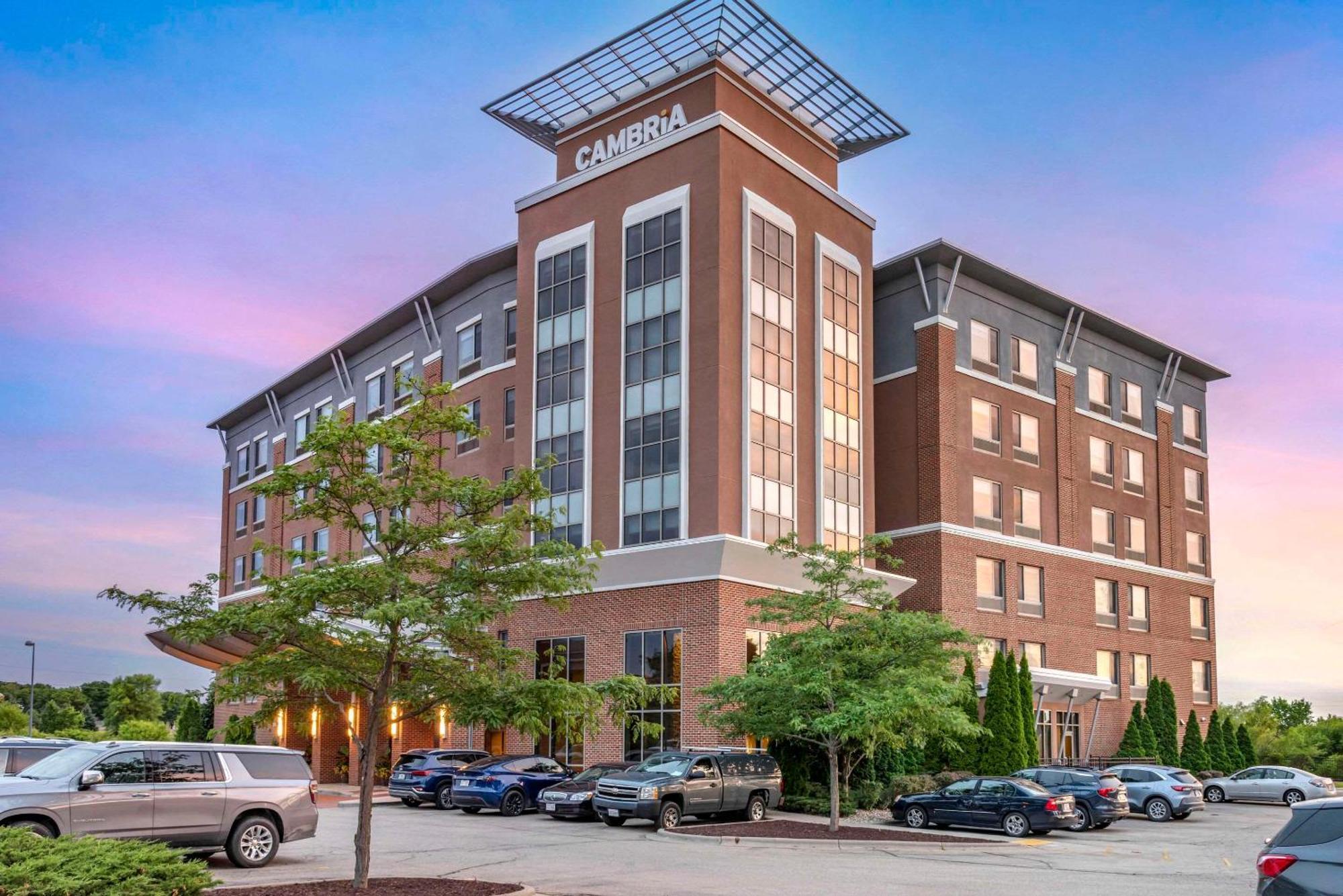 Cambria East 3*