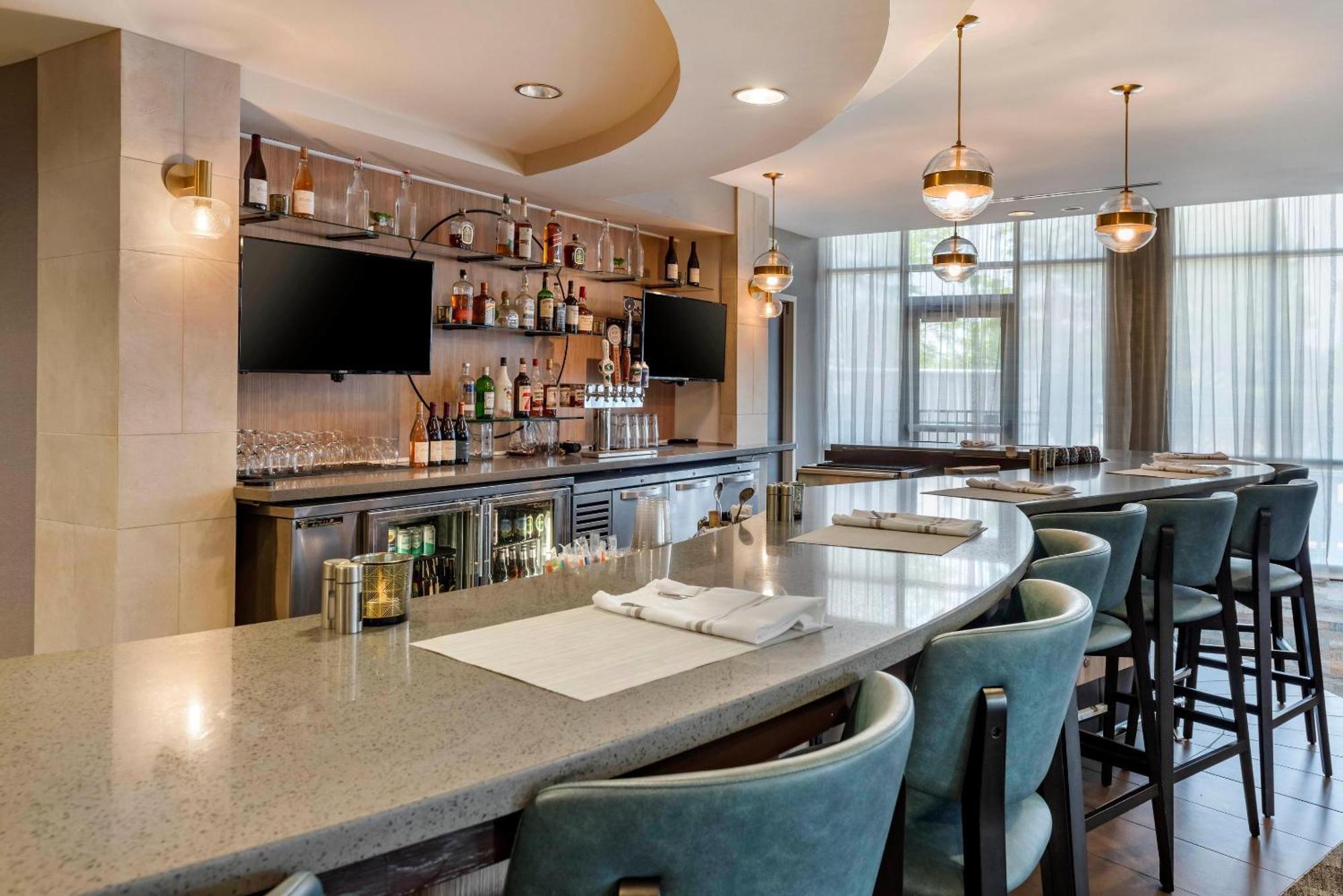 Cambria East Hotel