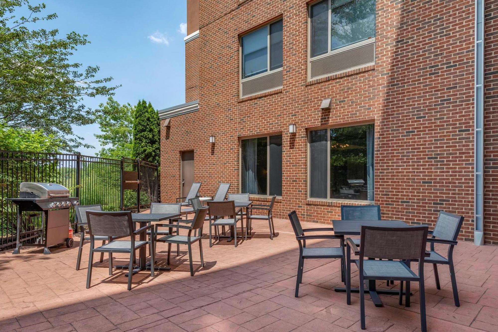 Cambria East 3* Madison