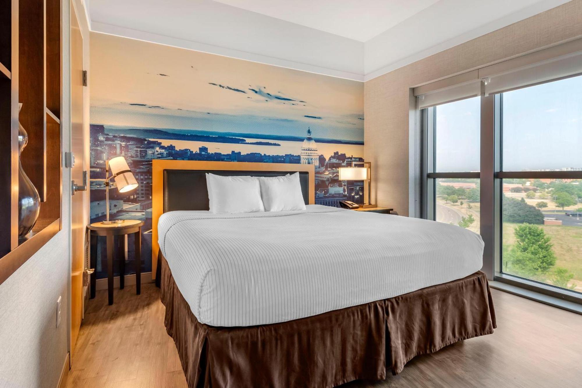 Cambria East 3*